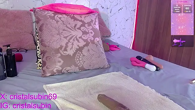 Snapshot of cristal_subin69 chatting on January 2025 03:37:01 PM cristal subin69 online show from January 2025 03:37:01 PM