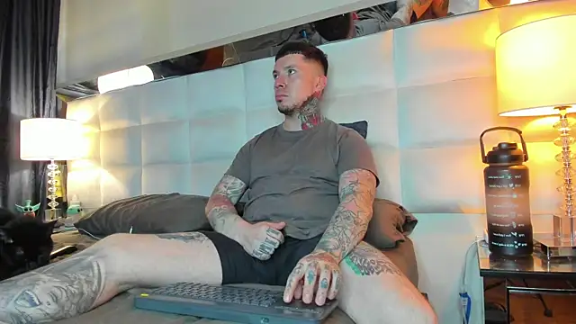 Snapshot of Adam_tatto chatting on September 2025 10:34:01 PM Adam tatto online show from September 2025 10:34:01 PM