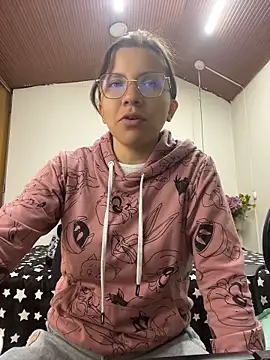 karlamorris  online show from April 2026 01:06:02 PM