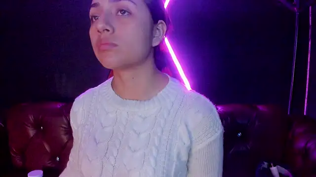 Snapshot of Sophy_SmileSweet chatting on December 2024 12:27:01 PM Sophy SmileSweet online show from December 2024 12:27:01 PM