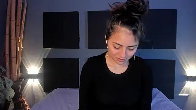 Snapshot of Sophy_SmileSweet chatting on February 2025 12:06:01 PM Sophy SmileSweet online show from February 2025 12:06:01 PM