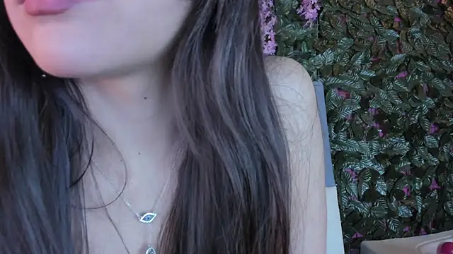 Snapshot of Sophy_SmileSweet chatting on February 2025 02:38:01 PM Sophy SmileSweet online show from February 2025 02:38:01 PM