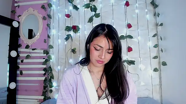 Snapshot of Sophy_SmileSweet chatting on March 2025 03:39:01 PM Sophy SmileSweet online show from March 2025 03:39:01 PM