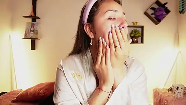 Snapshot of Sophy_SmileSweet chatting on October 2025 11:32:02 AM Sophy SmileSweet online show from October 2025 11:32:02 AM