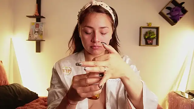 Snapshot of Sophy_SmileSweet chatting on November 2025 11:58:01 AM Sophy SmileSweet online show from November 2025 11:58:01 AM