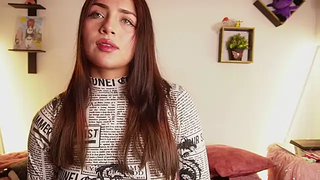 Snapshot of Sophy_SmileSweet chatting on December 2025 07:27:02 AM Sophy SmileSweet online show from December 2025 07:27:02 AM