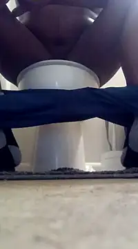 freakniknutty online show from December 2024 04:45:02 AM