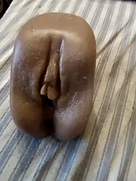 freakniknutty online show from December 2024 04:30:02 AM