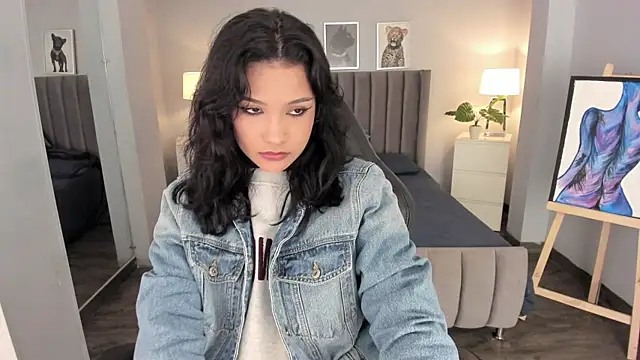 renee shelby  online show from December 2024 10:56:01 PM