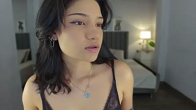 renee shelby  online show from September 2025 09:14:02 PM