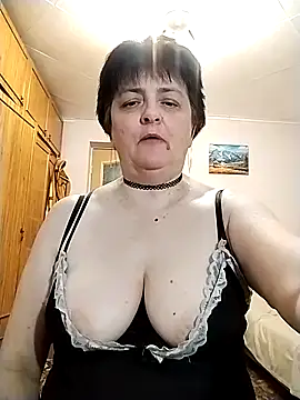 Snapshot of IsXLoves chatting on September 2025 05:02:02 PM IsXLoves online show from September 2025 05:02:02 PM