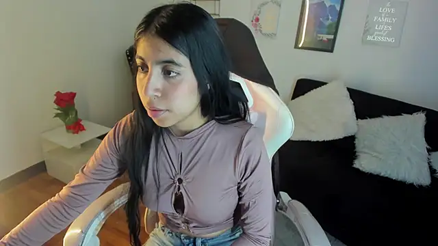 Snapshot of lunitaa18 chatting on September 2025 08:34:01 PM lunitaa18 online show from September 2025 08:34:01 PM