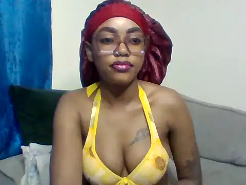 Snapshot of _crystal_princesss chatting on April 2026 01:26:01 AM crystal princesss online show from April 2026 01:26:01 AM