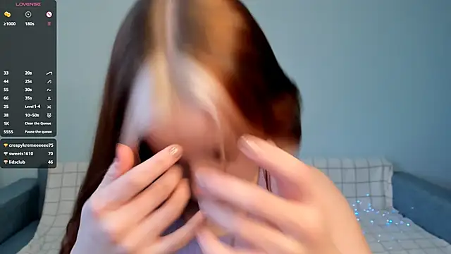 Snapshot of crystal_lilith chatting on December 2024 10:44:02 AM crystal lilith online show from December 2024 10:44:02 AM