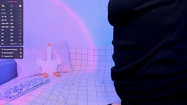 Snapshot of crystal_lilith chatting on December 2024 10:04:01 PM crystal lilith online show from December 2024 10:04:01 PM