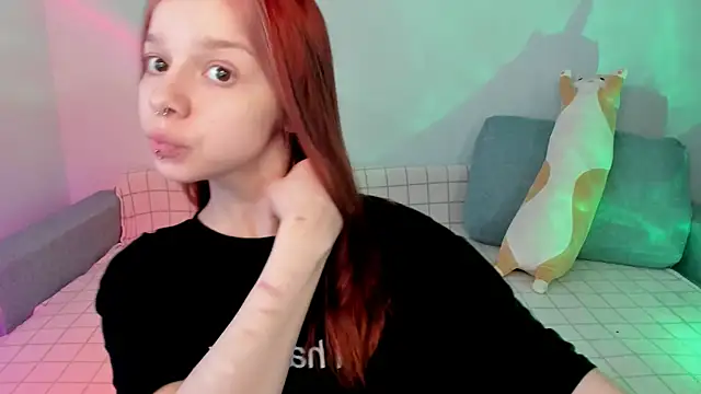 Snapshot of crystal_lilith chatting on January 2025 12:23:01 PM crystal lilith online show from January 2025 12:23:01 PM