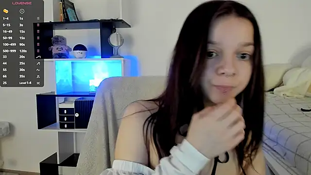 Snapshot of crystal_lilith chatting on February 2025 06:29:02 PM crystal lilith online show from February 2025 06:29:02 PM