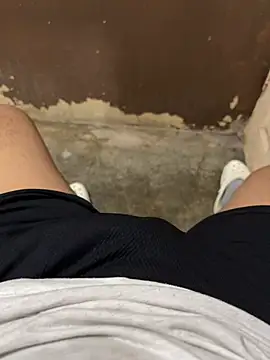 Snapshot of Luis455gomez chatting on March 2025 03:44:01 AM Luis455gomez online show from March 2025 03:44:01 AM