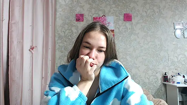 Snapshot of leila_bambi_ chatting on October 2025 08:04:02 AM leila bambi online show from October 2025 08:04:02 AM