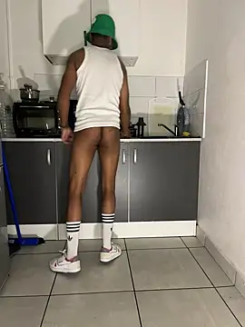 Snapshot of JaroDawg47 chatting on January 2025 05:23:02 PM JaroDawg47 online show from January 2025 05:23:02 PM