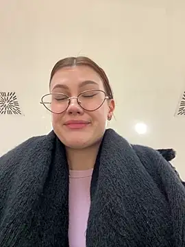 RinaCat online show from January 2025 08:35:02 AM