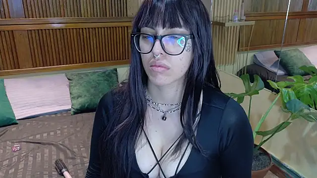 Eli666uwu online show from April 2026 01:41:02 PM