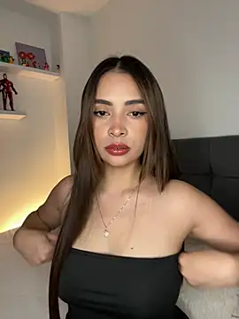 Snapshot of soy_paulina chatting on January 2025 04:04:01 AM soy paulina online show from January 2025 04:04:01 AM