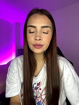 Snapshot of soy_paulina chatting on September 2025 09:47:02 PM soy paulina online show from September 2025 09:47:02 PM