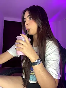 Snapshot of soy_paulina chatting on November 2025 03:43:02 AM soy paulina online show from November 2025 03:43:02 AM