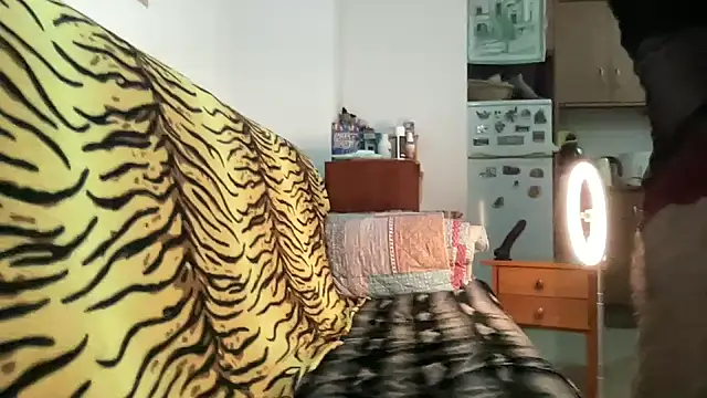 EroticVenetian online show from November 2025 06:56:02 AM