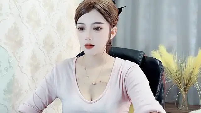 VIWVI online show from December 2024 05:37:01 AM