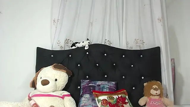 nikol winick online show from February 2025 09:20:02 AM