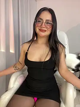 Snapshot of montmariana chatting on February 2025 12:05:02 AM montmariana online show from February 2025 12:05:02 AM