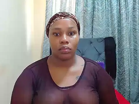 Snapshot of curvycloe1 chatting on December 2024 06:33:01 AM curvycloe1 online show from December 2024 06:33:01 AM