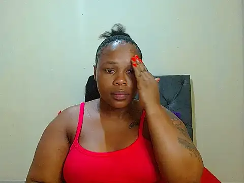 Snapshot of curvycloe1 chatting on March 2025 08:53:02 PM curvycloe1 online show from March 2025 08:53:02 PM