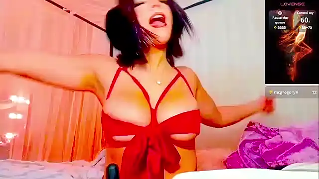 Snapshot of Aubreyessex chatting on December 2024 11:39:01 PM Aubreyessex online show from December 2024 11:39:01 PM