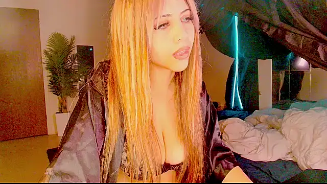 Snapshot of Aubreyessex chatting on September 2025 06:06:01 AM Aubreyessex online show from September 2025 06:06:01 AM