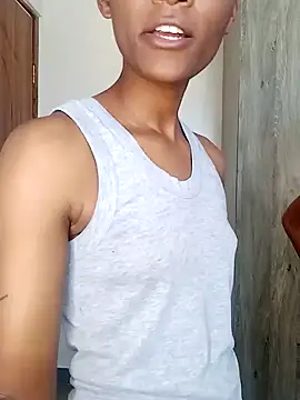 Snapshot of kelsie421 chatting on December 2024 06:14:01 AM kelsie421 online show from December 2024 06:14:01 AM