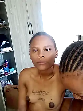 Snapshot of kelsie421 chatting on March 2025 09:24:02 AM kelsie421 online show from March 2025 09:24:02 AM