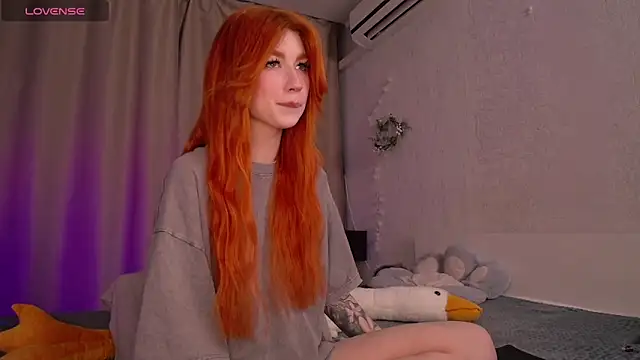 Snapshot of Evaa_Moonn_ chatting on January 2025 08:18:02 AM Evaa Moonn  online show from January 2025 08:18:02 AM