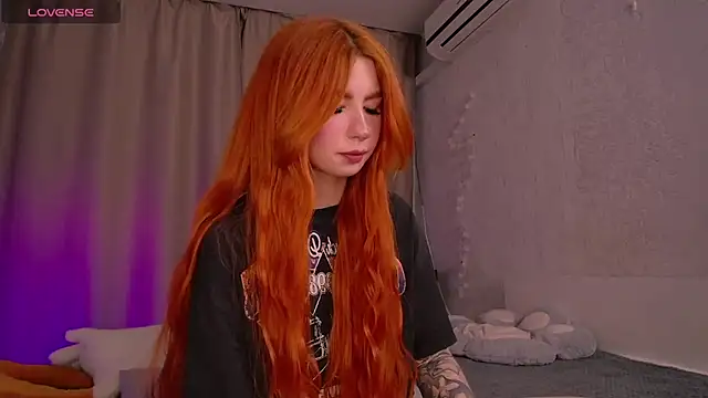 Snapshot of Evaa_Moonn_ chatting on March 2025 09:10:02 AM Evaa Moonn  online show from March 2025 09:10:02 AM