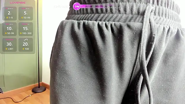 LILA ELLIOT online show from February 2026 06:03:01 AM