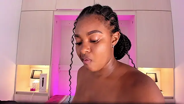 tamaraa smiith online show from January 2025 05:48:01 PM