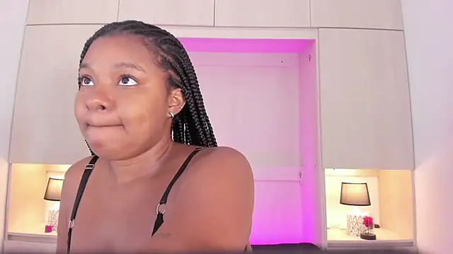 tamaraa smiith online show from February 2025 11:46:01 AM