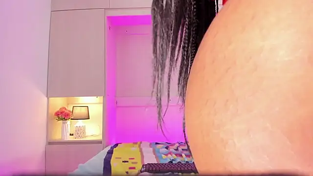 tamaraa smiith online show from March 2025 02:51:02 PM