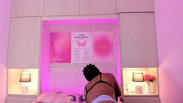 tamaraa smiith online show from September 2025 07:39:02 PM