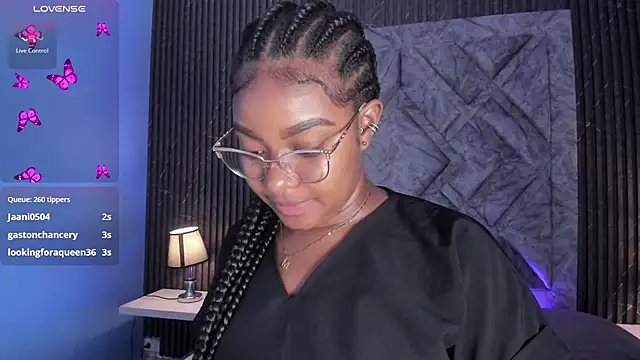 tamaraa smiith online show from October 2025 07:44:02 PM