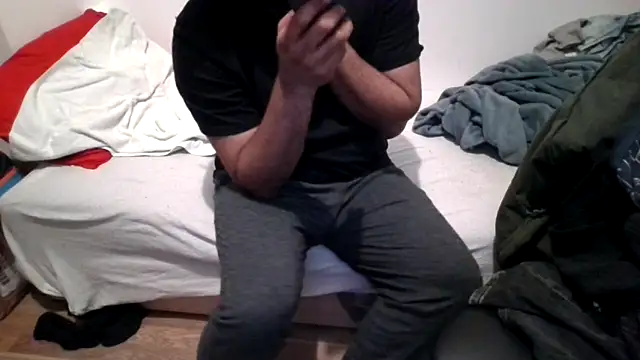 Indianluckyboytits online show from December 2024 01:40:01 AM