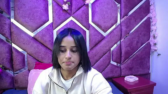 Snapshot of milly_print chatting on February 2025 02:23:02 AM milly print online show from February 2025 02:23:02 AM