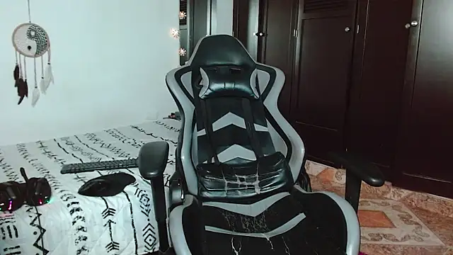 aaron blug online show from December 2024 05:07:01 AM